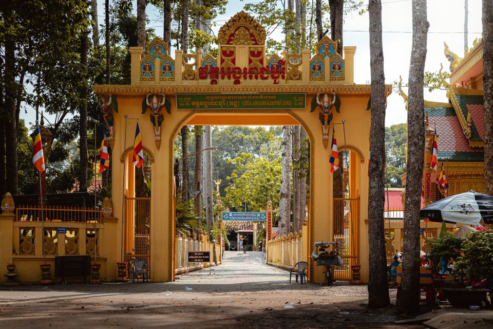Colorful entrance of Angkorajaborey Pagoda in Trà Vinh, Vietnam, showcasing Khmer culture.